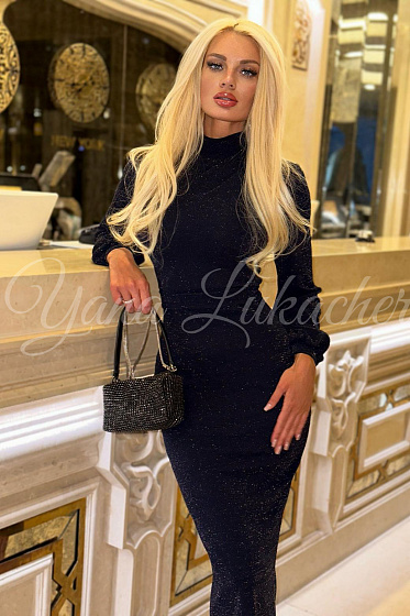 Яна Лукачер (Yana Lukacher)