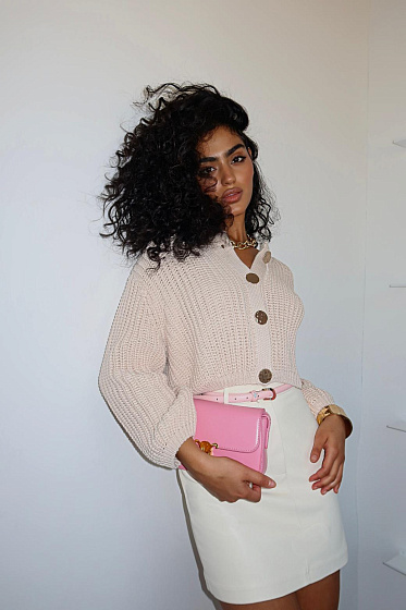  Яна Лукачер (Yana Lukacher)