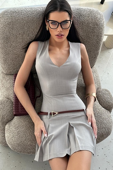  Яна Лукачер (Yana Lukacher)
