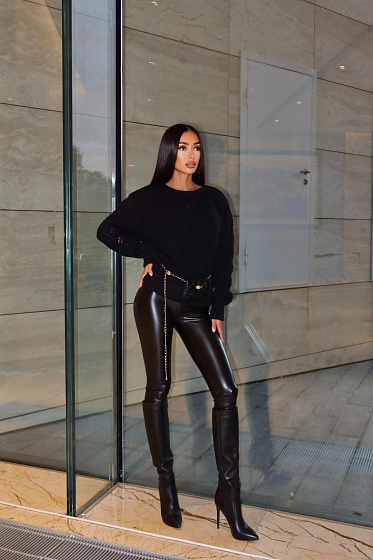  Яна Лукачер (Yana Lukacher)