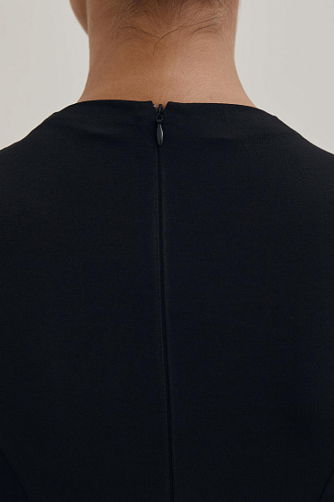  Яна Лукачер (Yana Lukacher)